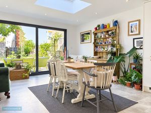 Dining area- click for photo gallery
